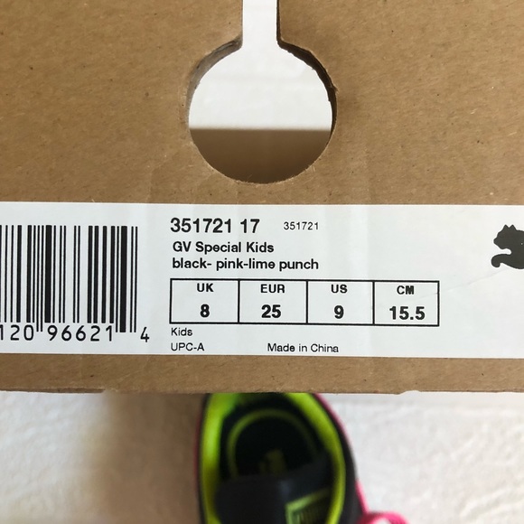 Puma Neon & Black Sneakers - Picture 5 of 5